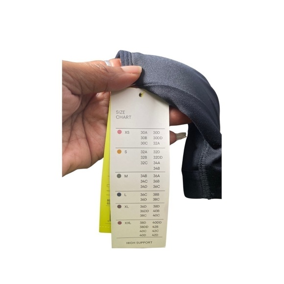 All in Motion Black Sports Bra Size 34DD - NWT - Picture 5 of 6